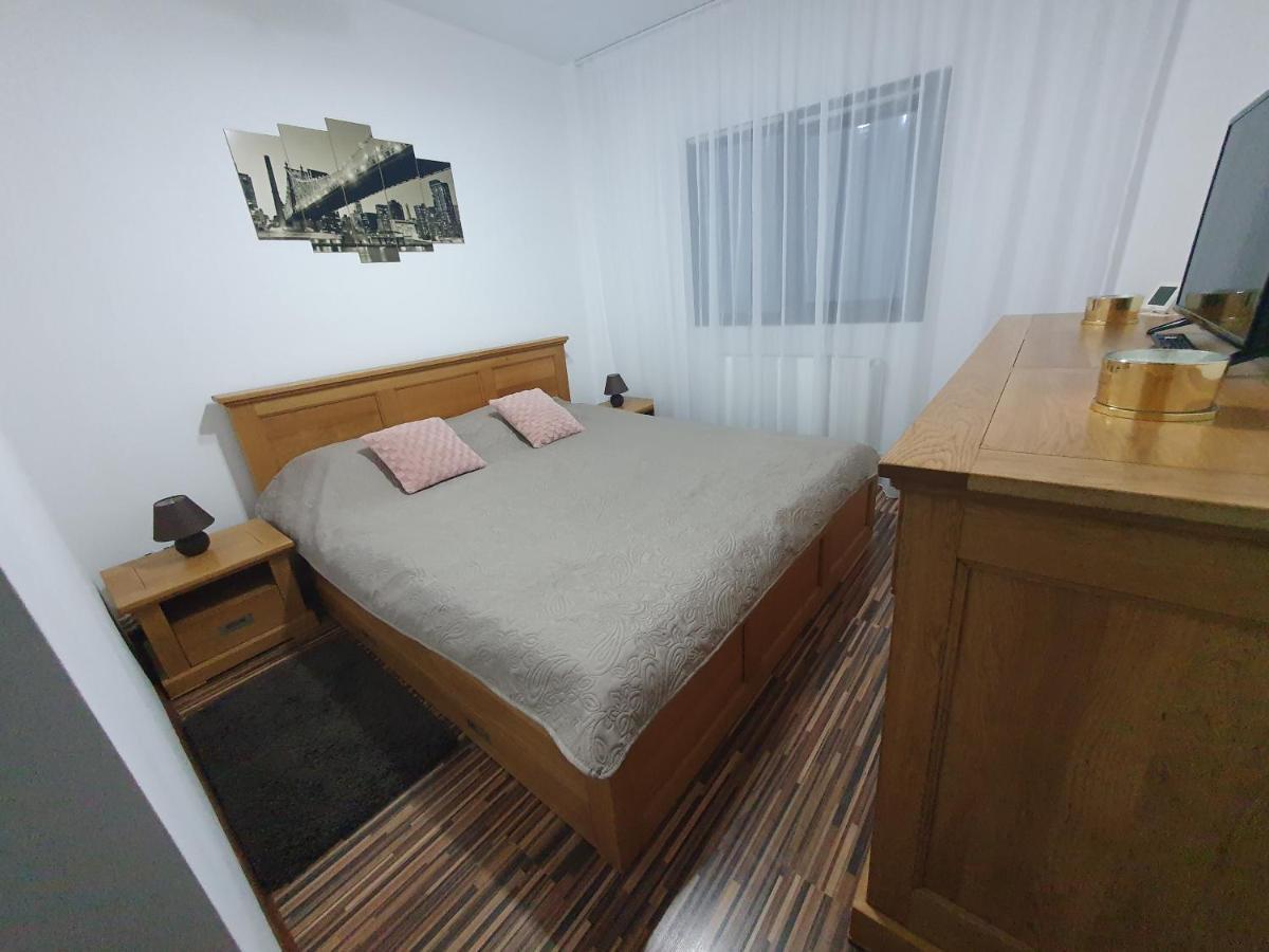 Apartament Exclusive Targu Ocna Extérieur photo